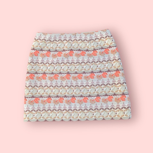 Loft Skirt - Picture 2 of 10